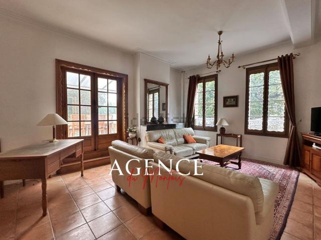 Maison, Sergines