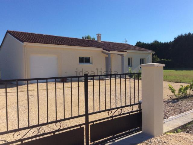 Maison, Serres et Montguyard