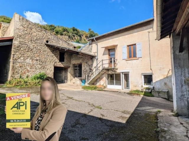 Maison, Serrières