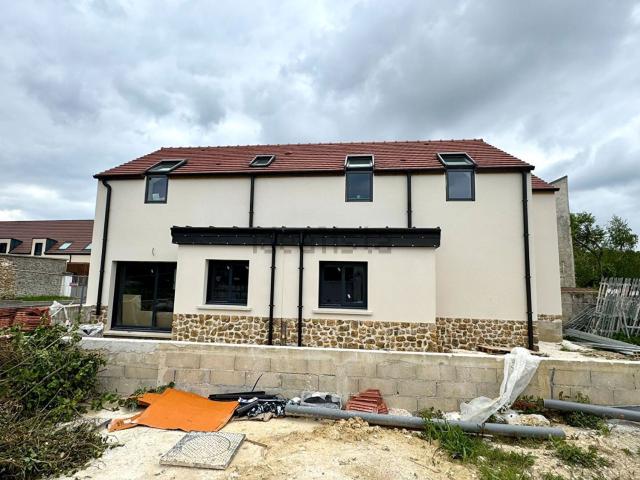 Maison, Serris