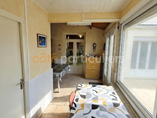 Maison située dans l'hypercentre de L'Aiguillon La Presqu' Ile 4 pièce s 120.6 m2