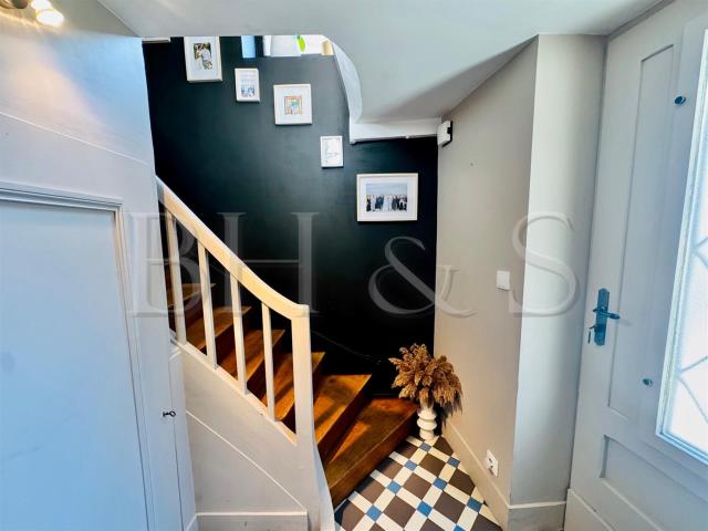 Maison située dans un village viticole prisé – 5 min Excl. 129m² Beaune