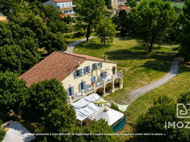Maison, Signes