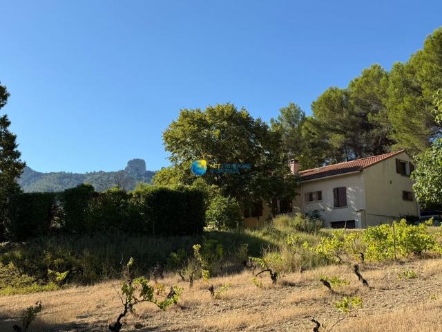 Maison, Simiane Collongue
