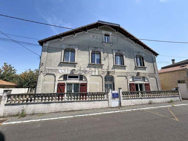 Maison, Sireuil