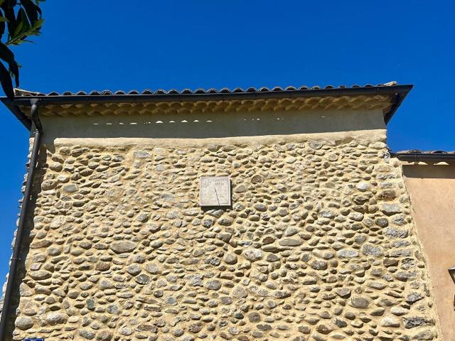 Maison Sisteron 5 pièce s 150 m² au style provençal