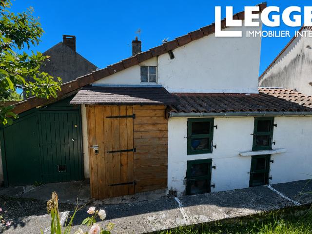 Maison spacieuse avec jardin dans un environnement calme et rural