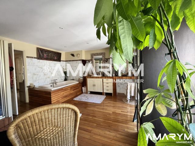 Maison spacieuse à 1min de la mer!