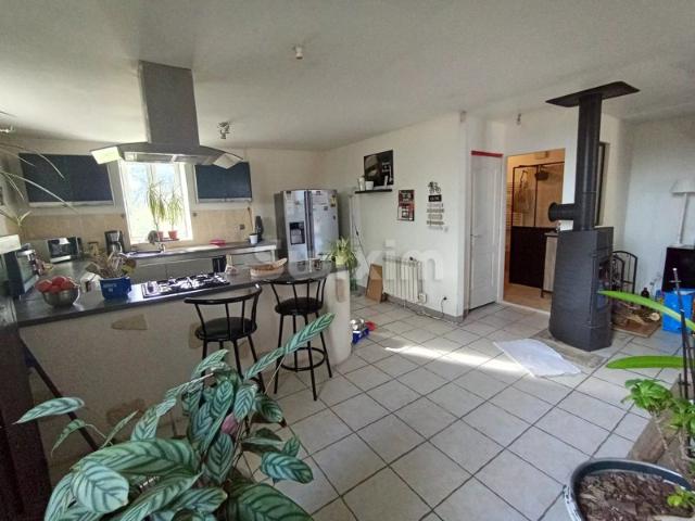 Maison 170 m² habitables avec fort potentiel – volumes rares à ce prix