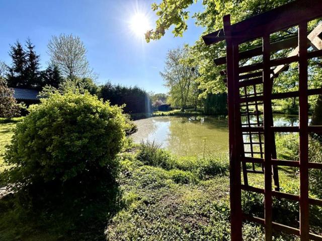 Maison spacieuse à vendre à Tracy le Mont Un véritable havre de paix !