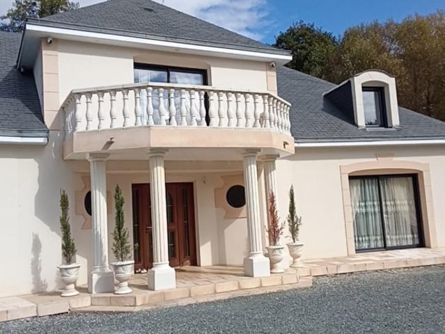 Maison spacieuse et moderne au charme de l'ancien