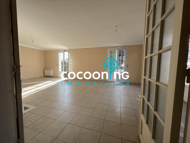 Maison spacieuse proche gare avec jardin
