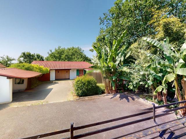 Maison spacieuse sur terrain de 23 ares Sans vis à vis Bilwisheim