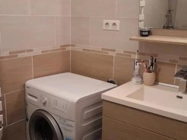 Maison spacieuse, 4 chambres coupée en 2 appartements