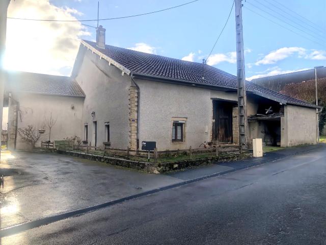MAISON STYLE FERME SUR 745 m2 DE TERRAIN A ANTEUIL