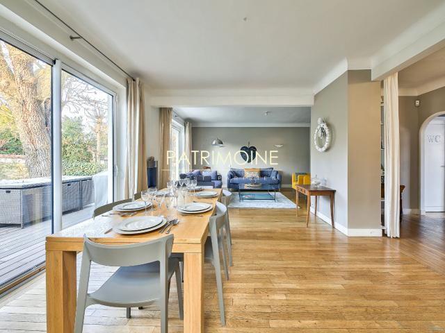 MAISON ST GERMAIN EN LAYE 10 pièce s 254.32 m2