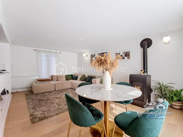 Maison sur la commune de Moussy le Vieux
