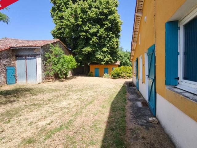 Maison sur la commune de Romagne vivable de plain pied