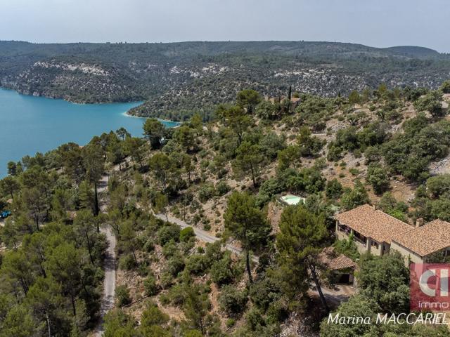 Maison Lac d' Esparron De Verdon 5/7 pièces134 m2 180m² Esparron de Verdon