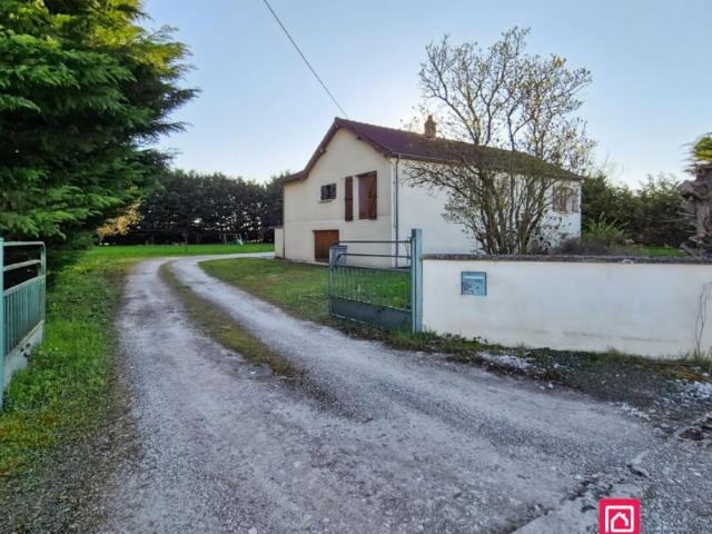 Maison sur sous sol avec terrain Proche Arnay Le Duc