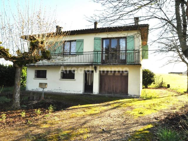 Maison sur sous sol avec un grand terrain, 1.7 ha 80m² Fonroque