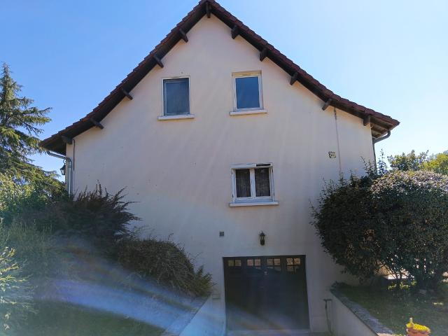 Maison sur sous sol de 99.6 m2 avec annexes