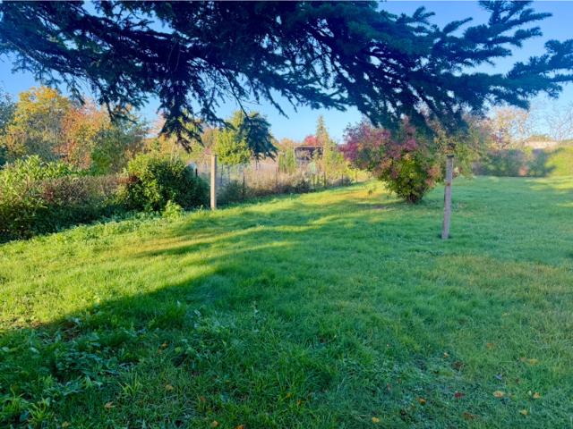 Maison sur sous sol total type 3 sur 575 m2