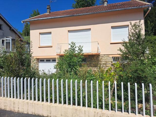 ? À découvrir sans tarder Maison sur sous sol aux beaux volume