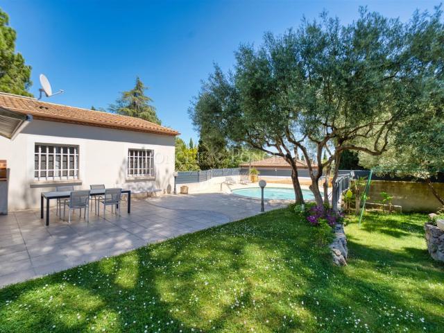 Maison sur une belle parcelle arborée 142m² Montpellier
