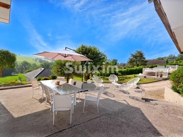Maison sur une parcelle de 3 246 m² 188m² Vaulx