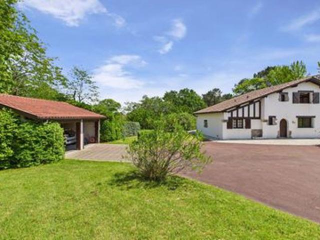 Maison sur + 7000 m² de terrain divisble