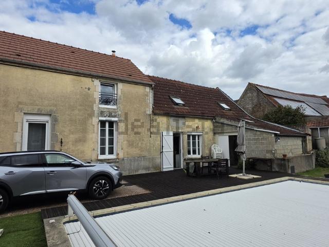 Maison, Surgy