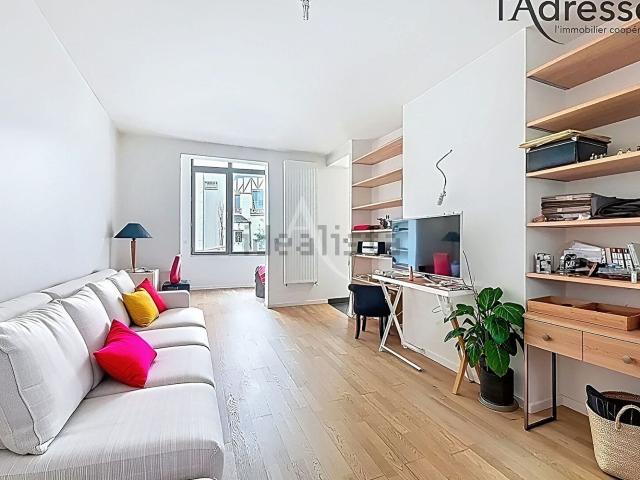 Maison, Suresnes