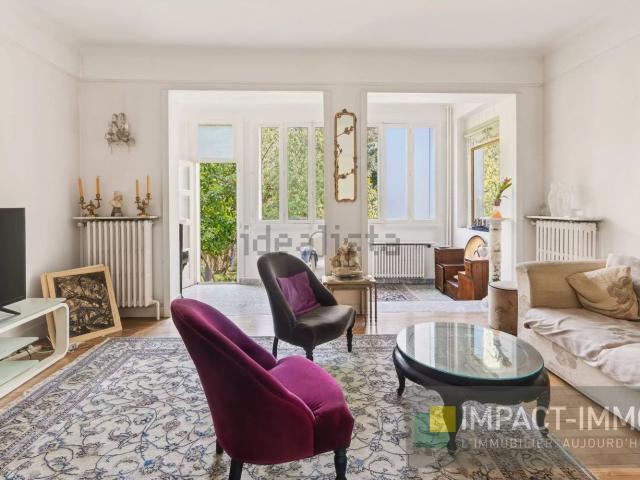 Maison, Suresnes