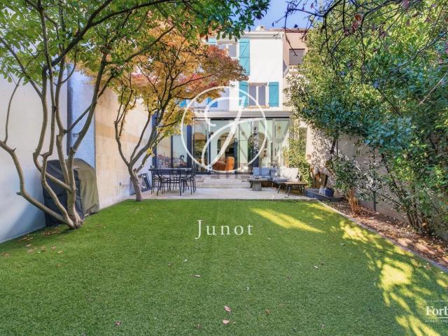 Maison, Suresnes