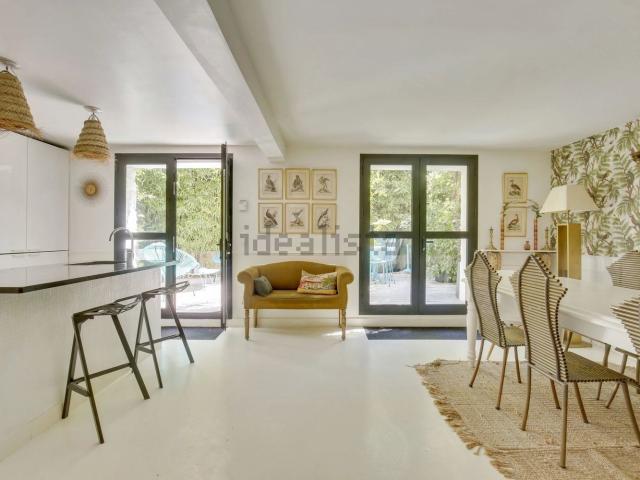 Maison, Suresnes