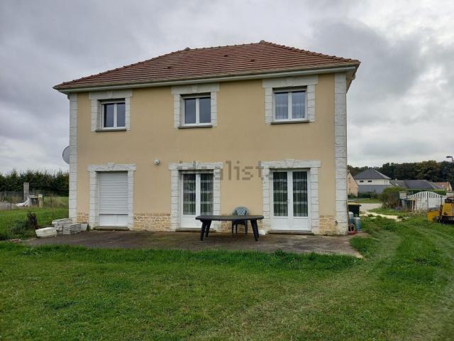 Maison, Surville
