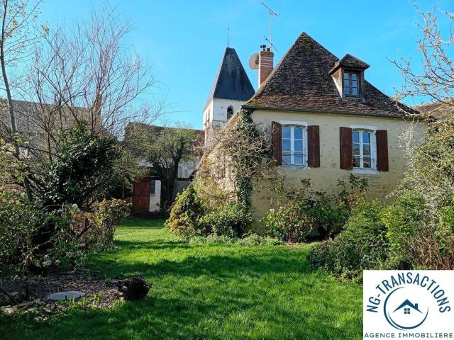 Maison, Sury en Vaux