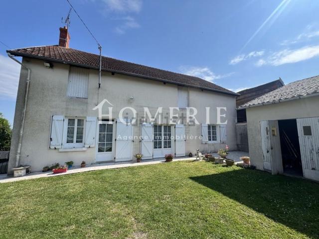Maison, Sury ès Bois