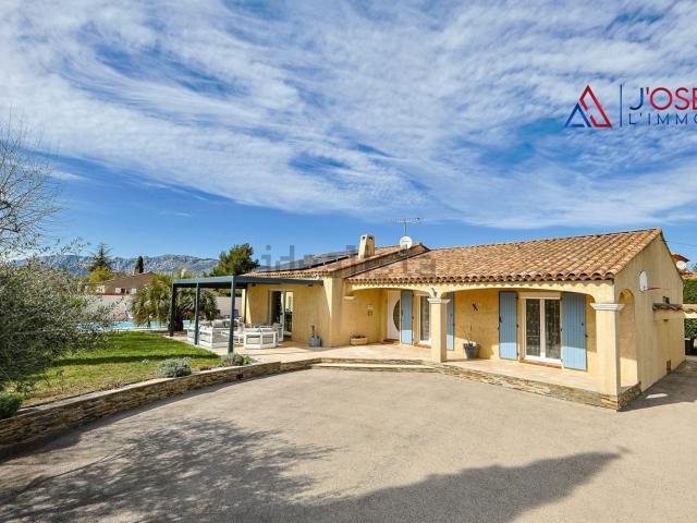 Maison, Pourrières
