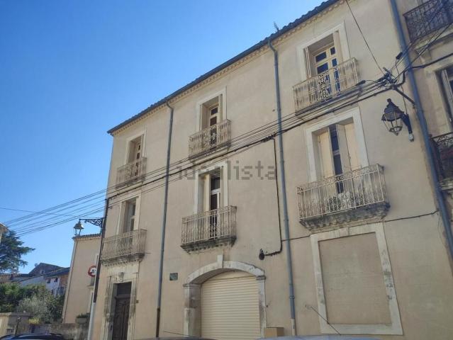 Maison, Pouzolles