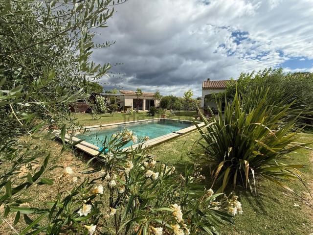 Maison, Pouzolles