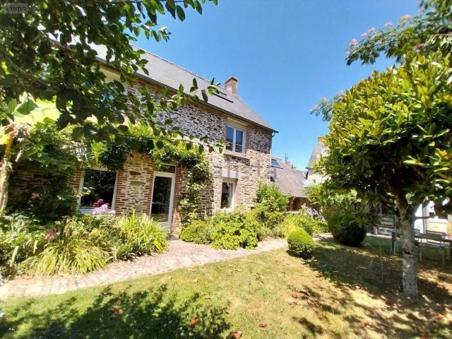 Maison, Pocé les Bois