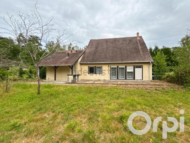 Maison, Poigny la Forêt