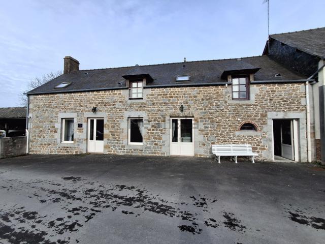 Maison, Poilley