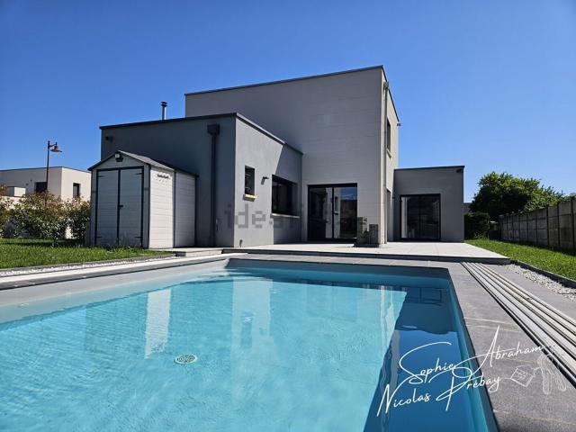 Maison, Poinville