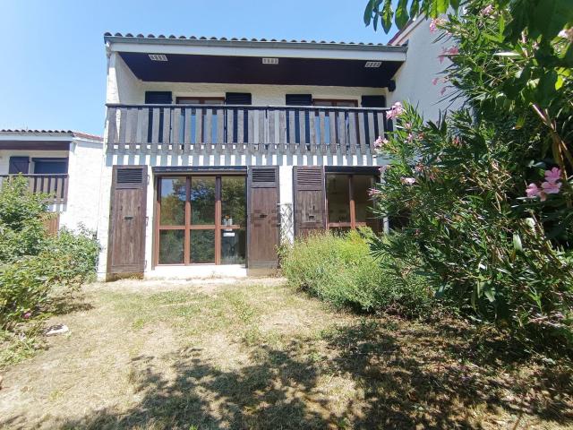 Maison, Poisat