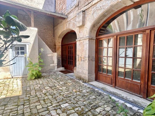Maison, Poitiers