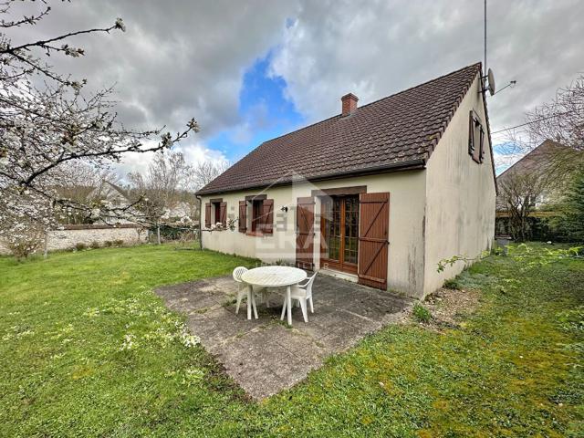 Maison, Poligny