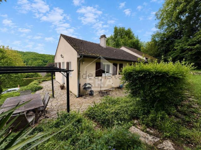 Maison, Poligny